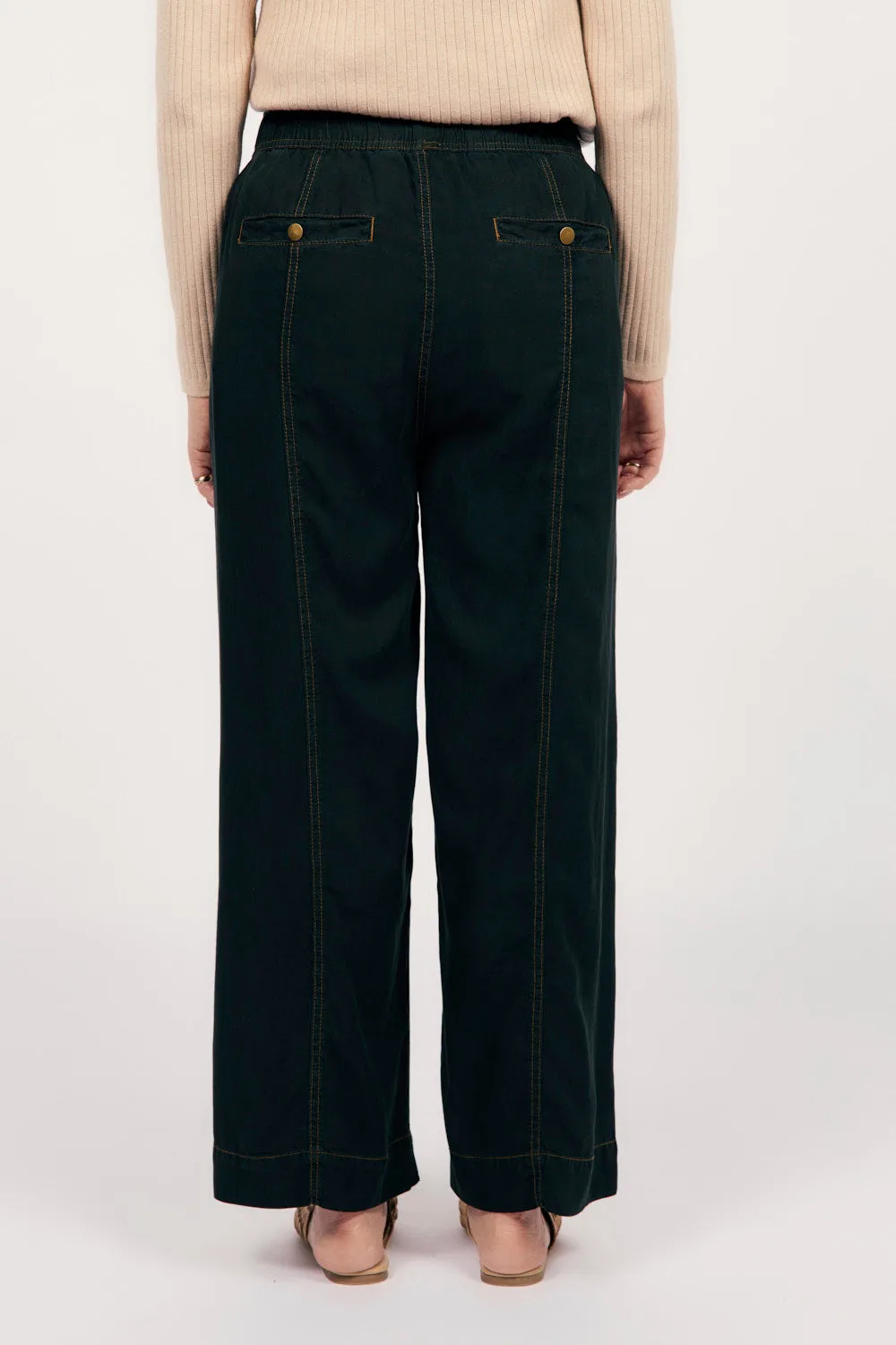 Breezy Tencel Relaxed Pant in Black