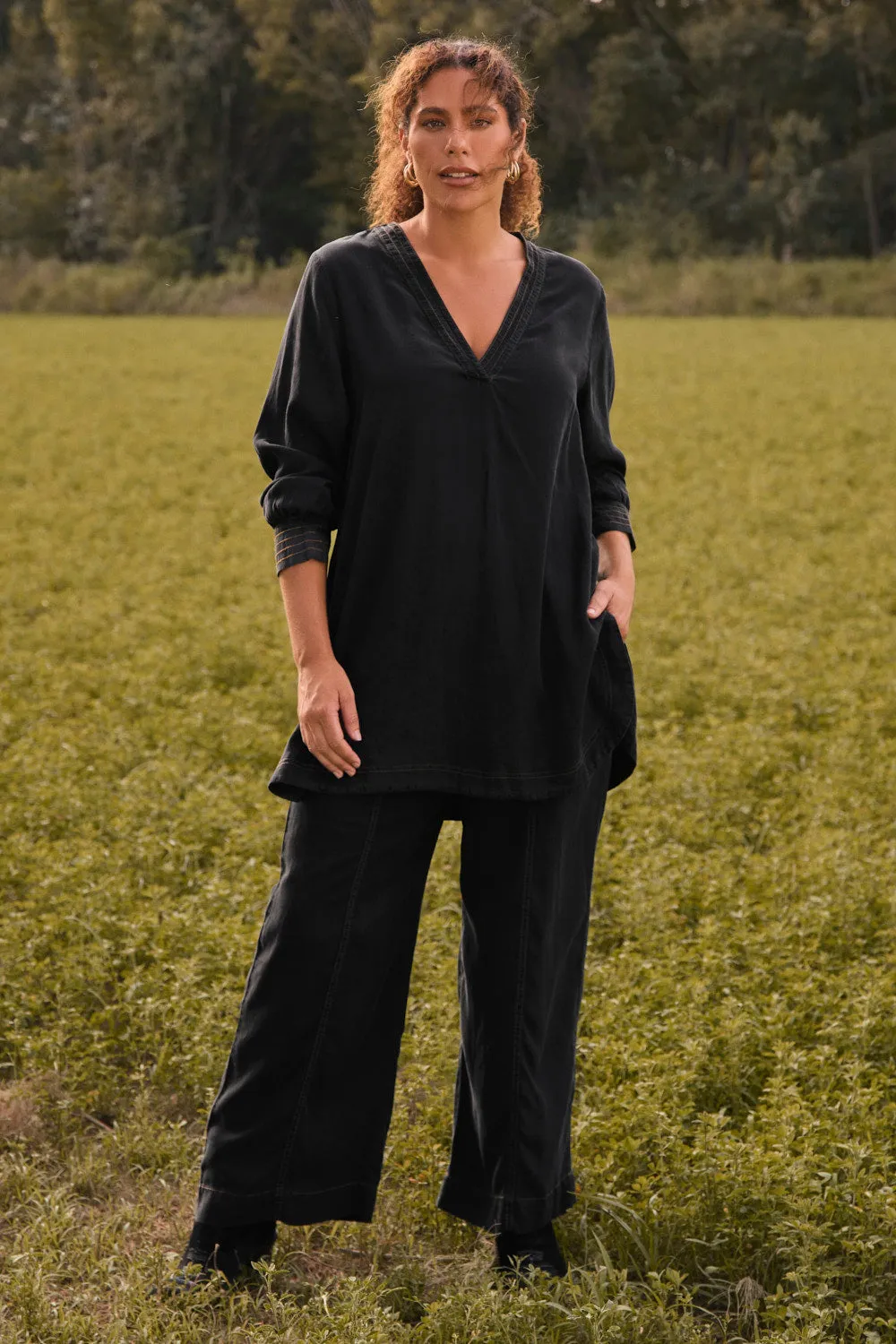 Breezy Tencel Relaxed Pant in Black