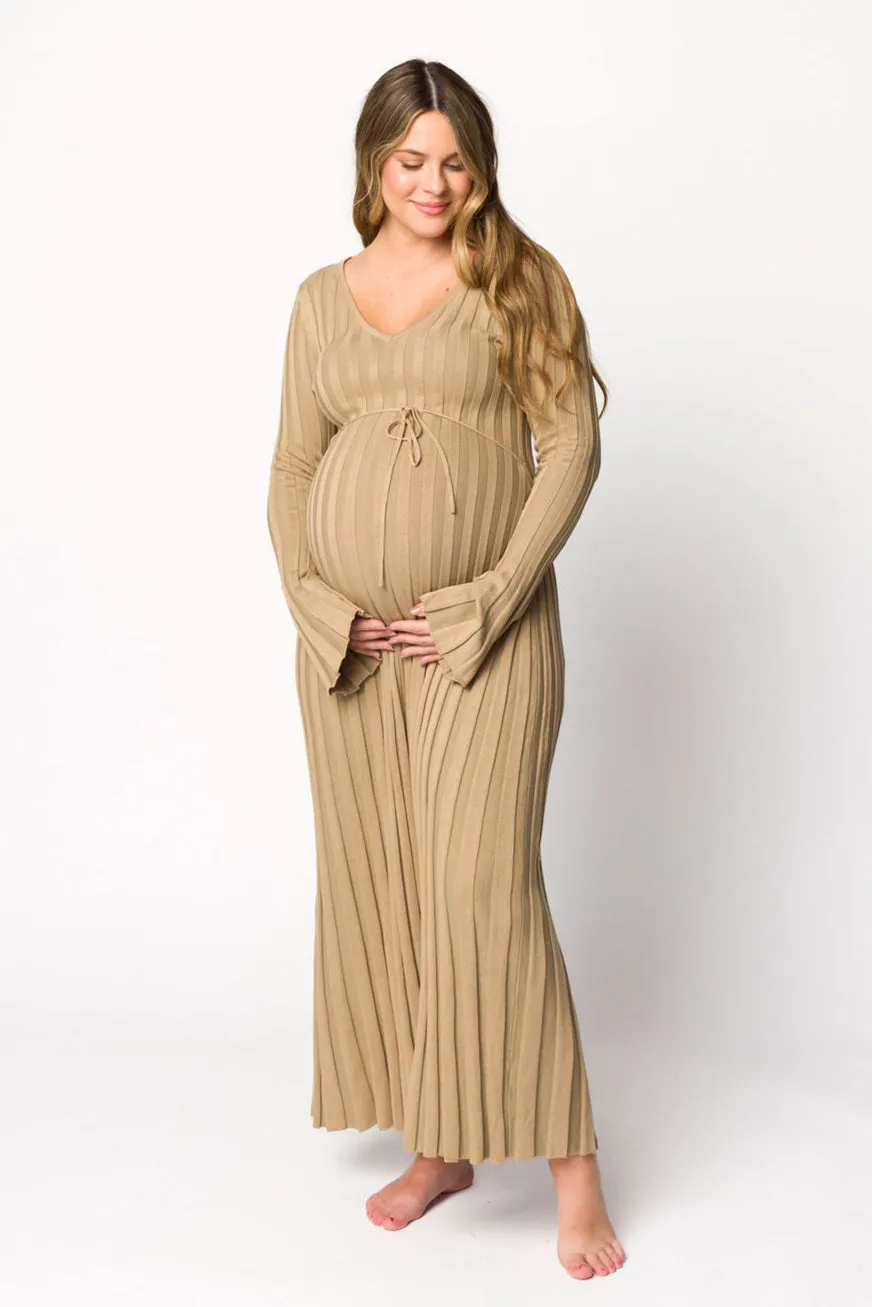 Hadley Long Sleeve V-Neck Knit Maxi Dress in Dune