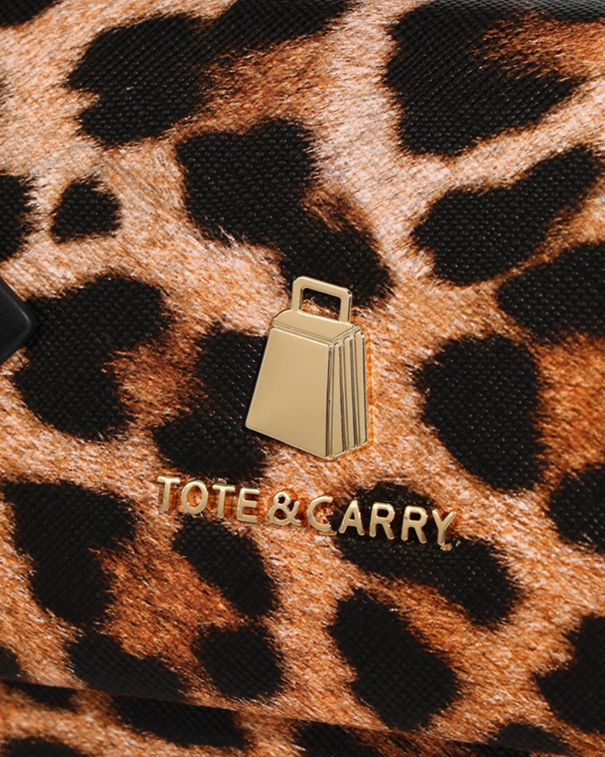 Leopard Print Shoulder Bag in Beige