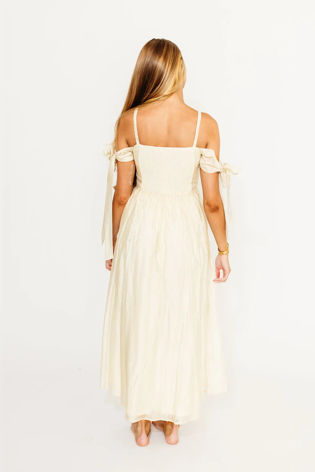 Paulina Sleeveless Sweetheart Midi Dress in Ecru