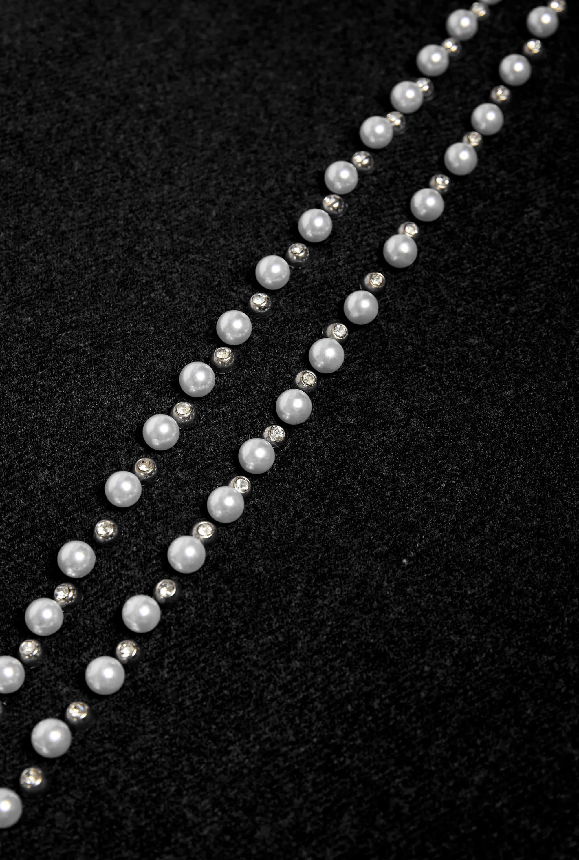 Pearl Black Scarf