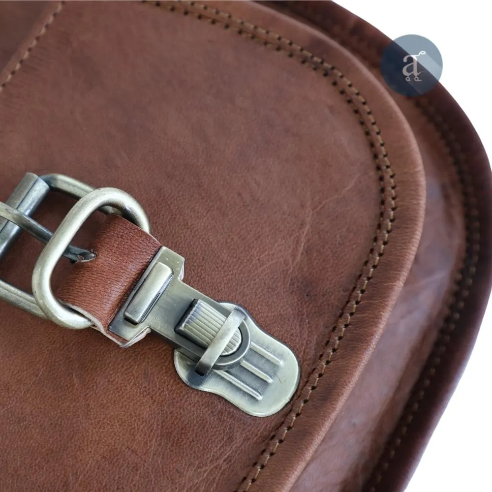 Saddle Purse