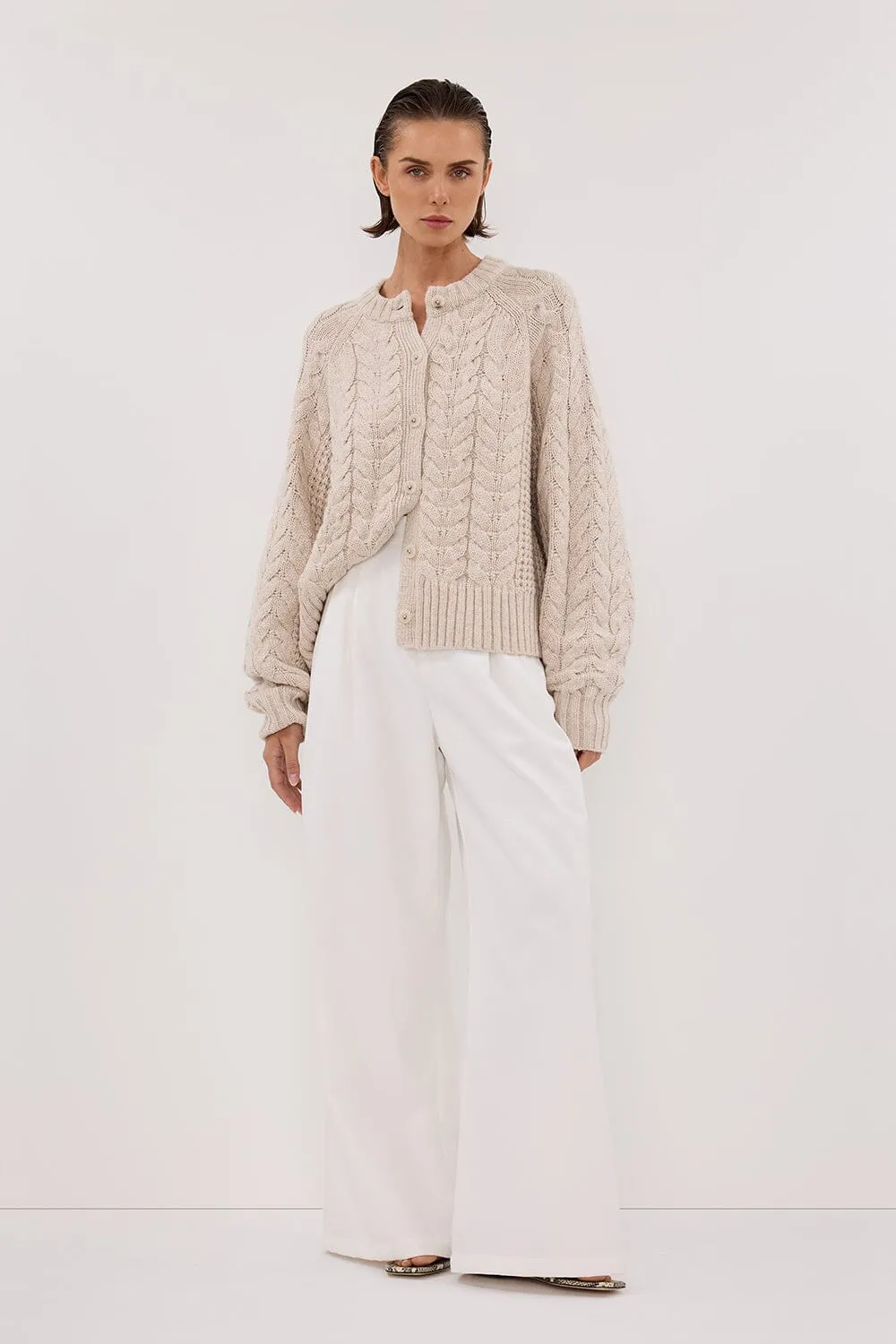 TOM CHALK CABLE KNIT CARDIGAN
